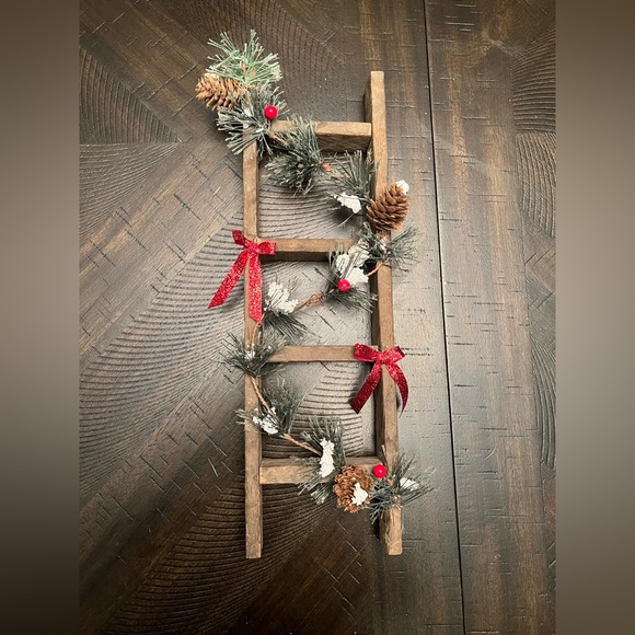Christmas ladder - Picture 1 of 2